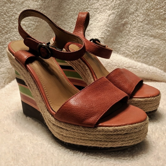 Nine West Vintage Collection wedge sandals. - Picture 1 of 5
